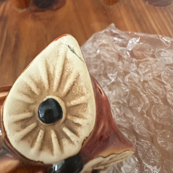 Cracker Barrel Owl Salt and Pepper Set 
Retro New in Box - Picture 2 of 8